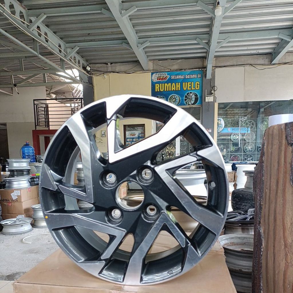 velg pelek original oem Toyota Avanza Veloz 2019-2025 ring 15