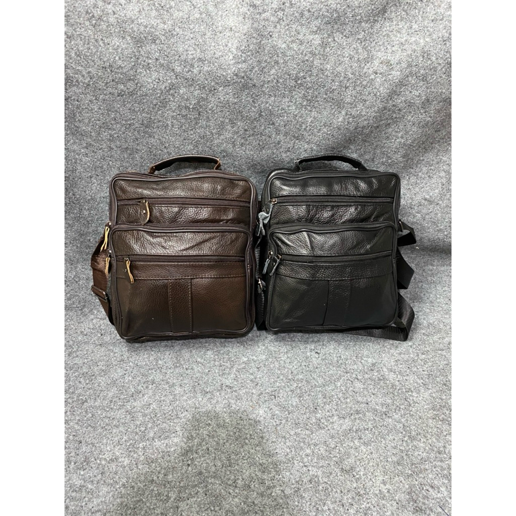 Tas selempang ukuran jumbo// bahan asli kulit// ukuran 30x25 cm// tas Import kekinian multifungsi// 