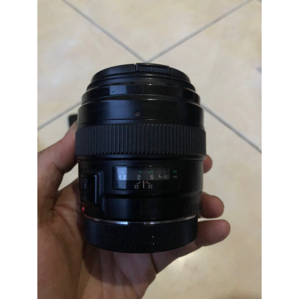 LENSA FIX CANON EF 85MM F1.8 USM Bekas