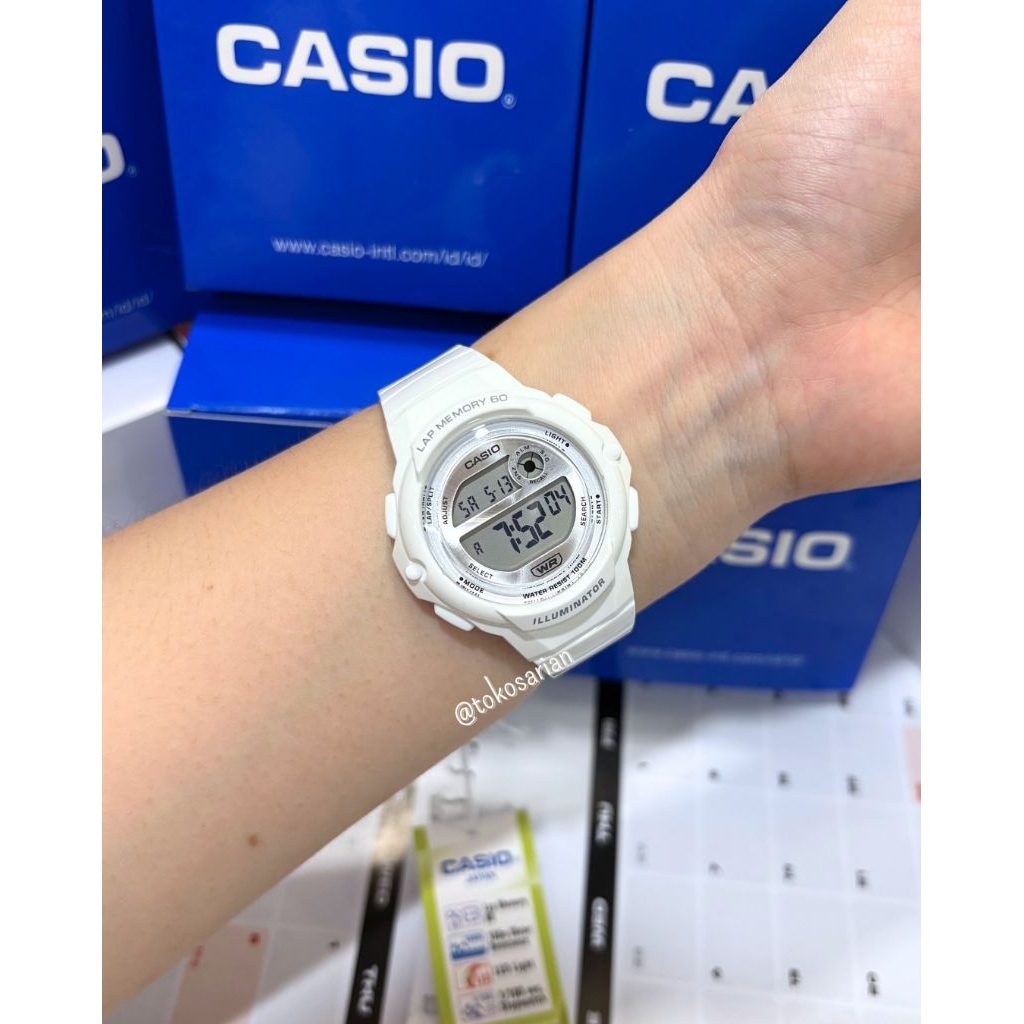 Jam Tangan Casio LWS-1200H Digital Untuk Wanita