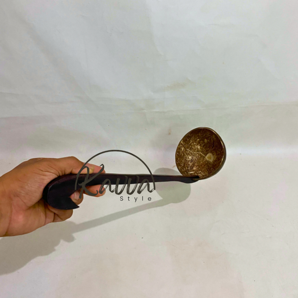 Irus Soto batok kelapa