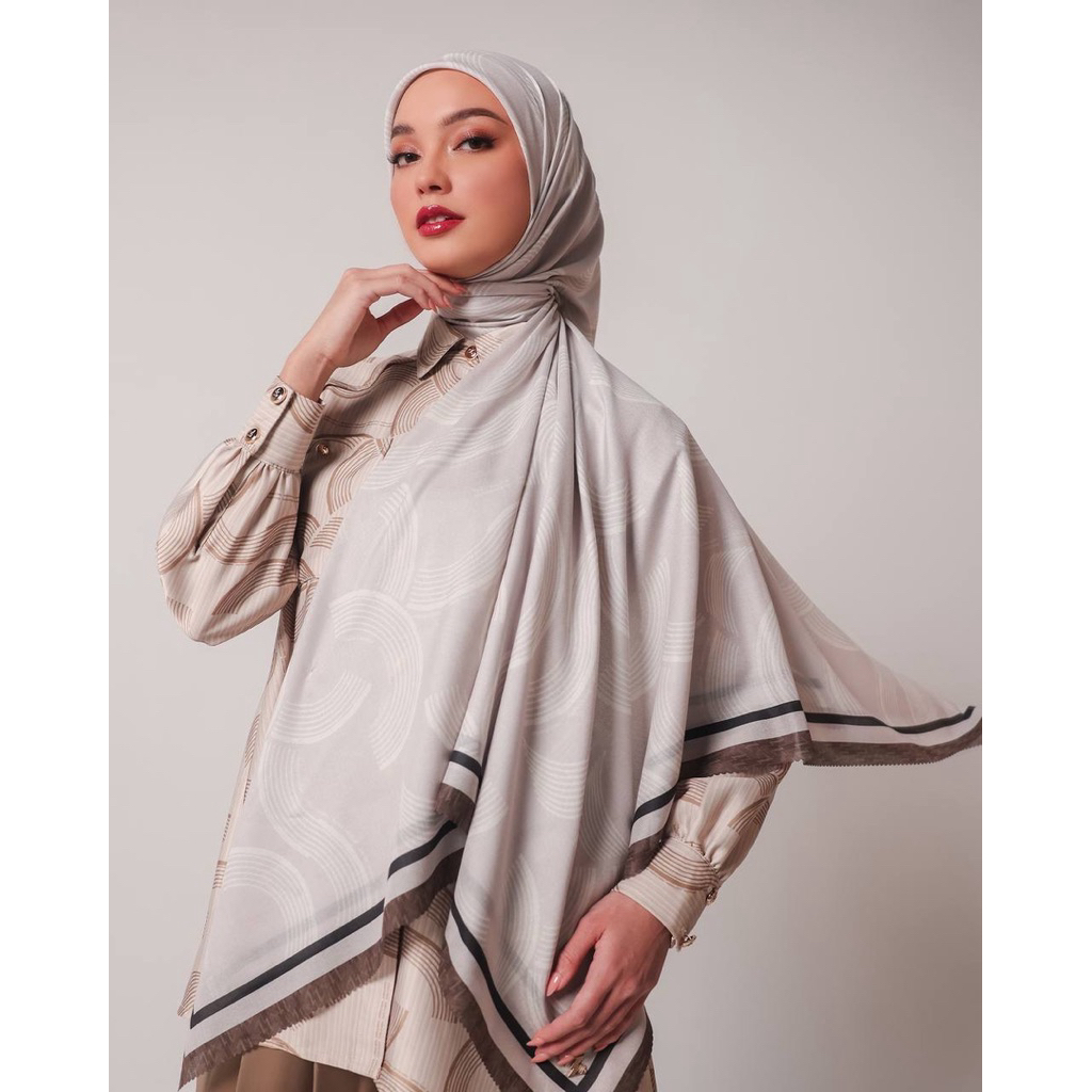 Ruma Scarf Cinematic Rubans