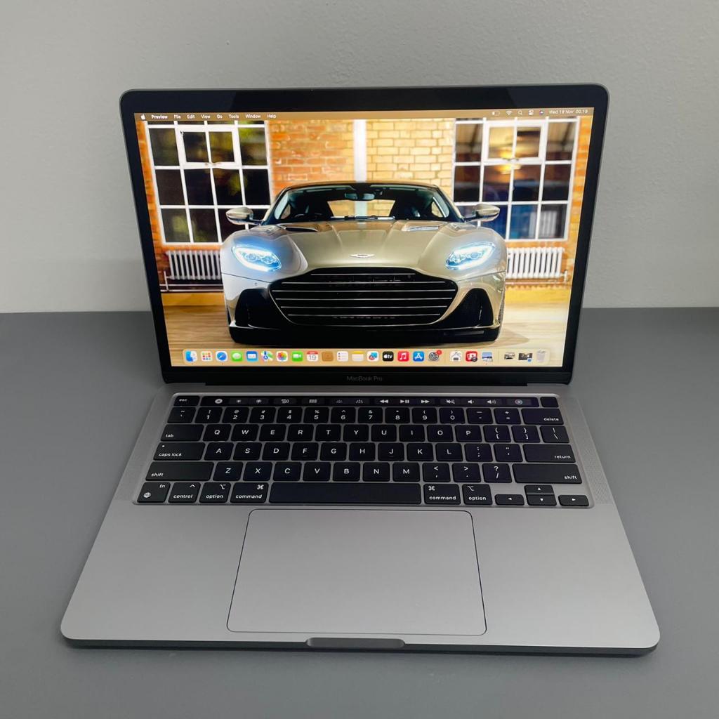 MacBook Pro M2 13.3 Inch 2022 A2338 Ram 8 SSD 256 GB Mulus second Original