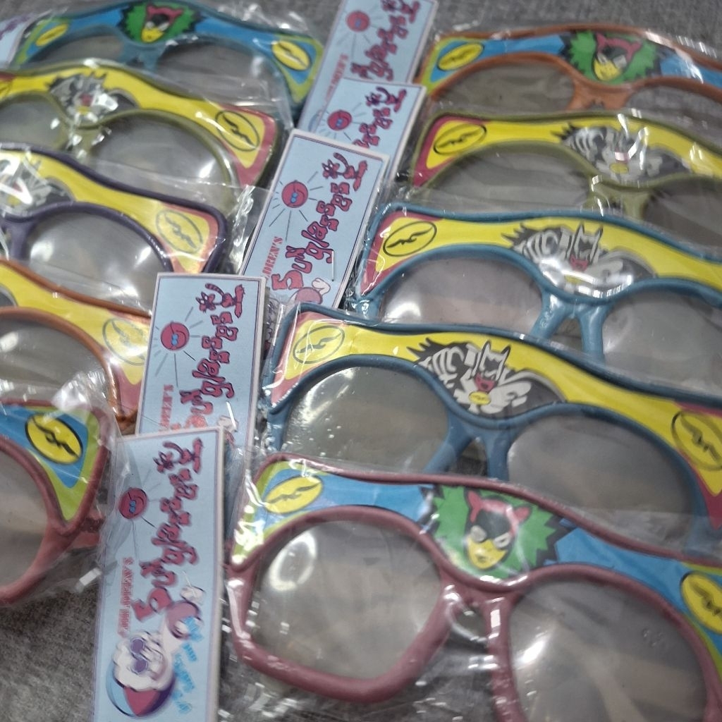 12 Pcs Kacamata Batman Batmen Lokal Kaca Mata Grosir Kaca Mata Mainan Plastik Setu Keren Anak Anak