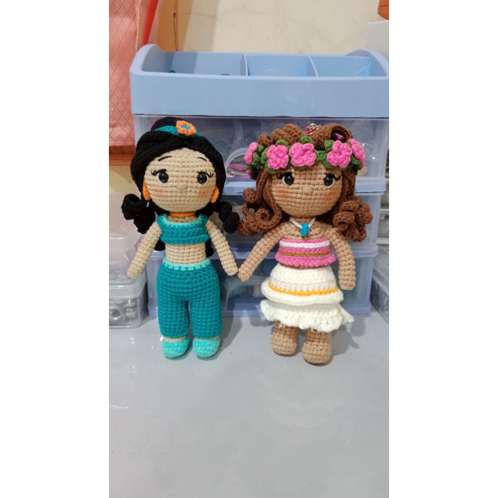 Amigurumi | boneka rajut | keychain besar | keychain unik | gantungan kunci | ganci besar | boneka m