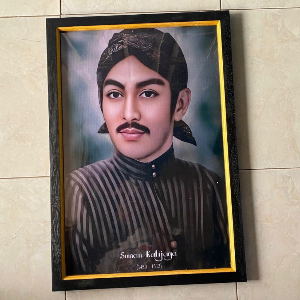 hiasan dinding lukisan cetak plus bingkai ukuran 65x45cm gambar sunan kalijaga