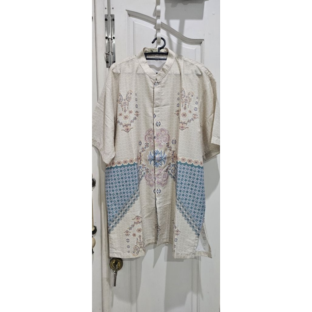 preloved kemeja koko merk ainayya ori ukuran L lin.dd 110 cm pb 76 cm