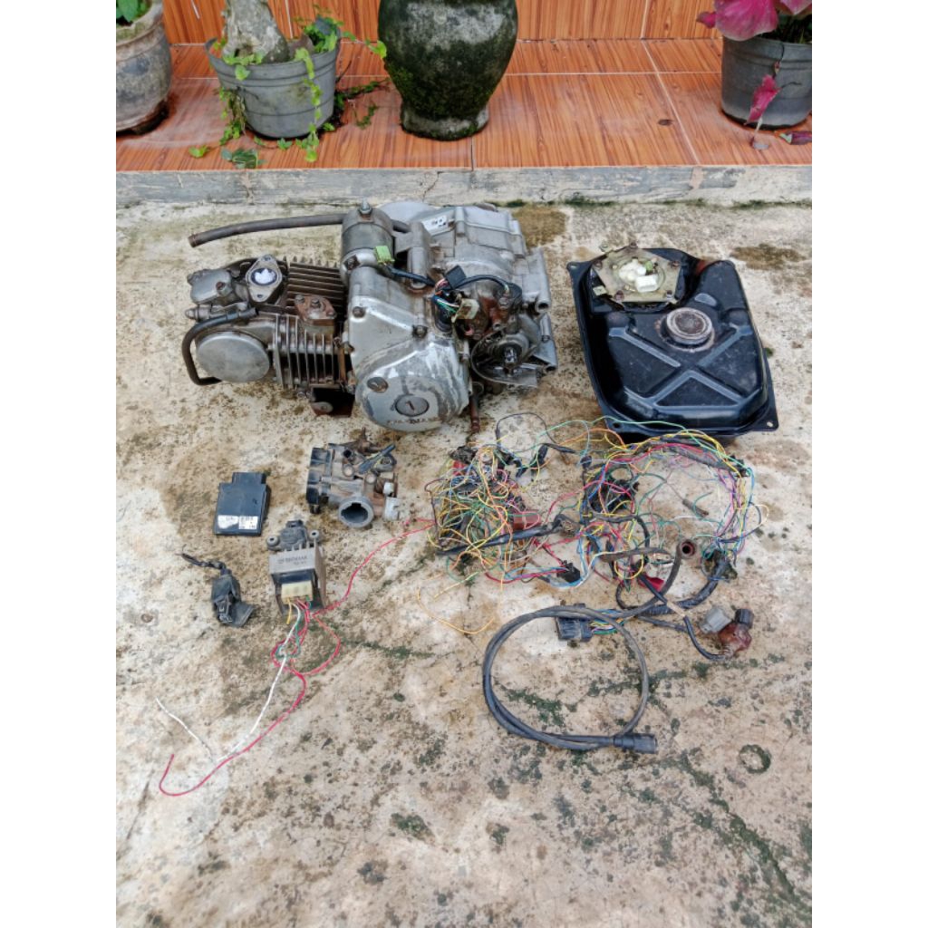 Mesin Glondongan Honda Supra X 125 Injeksi Full Set Pengapian