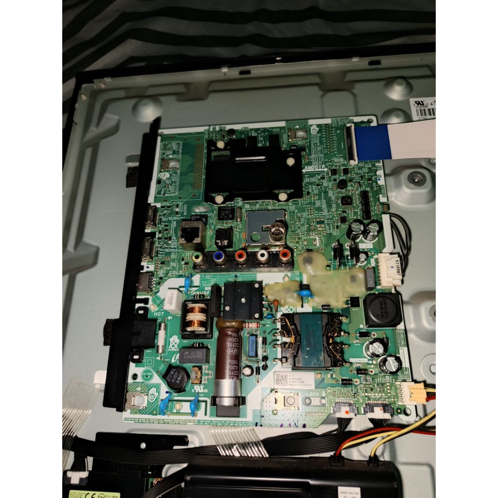 mesin motherboard tv led 32 inch samsung UA32T4500AK copotan