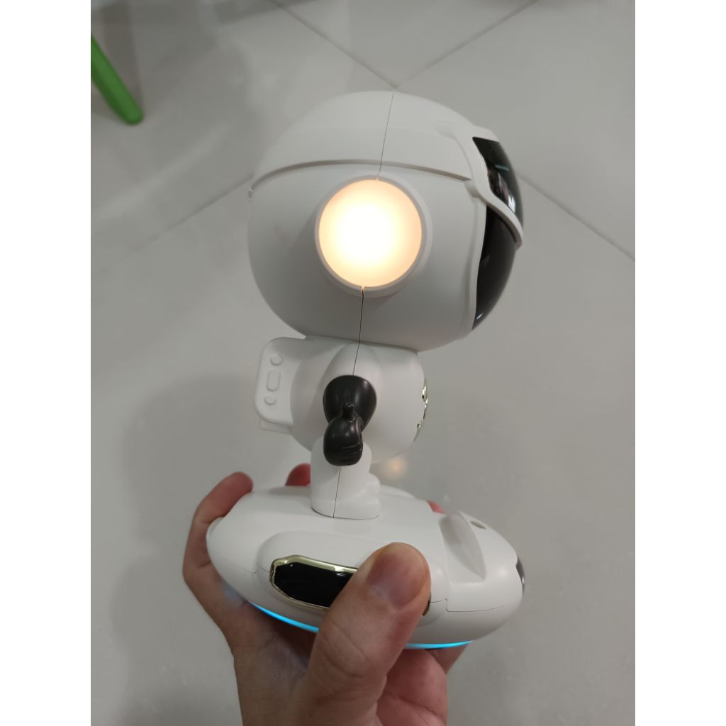 bluetooth speaker dan Jam ,,pakai cas ya