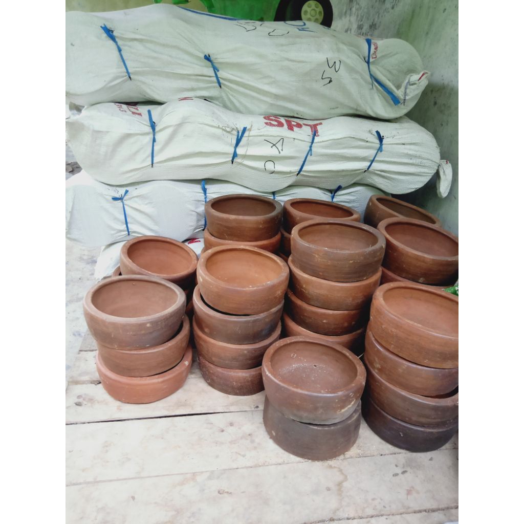 cuwo tempat makan kelinci/kucing/hamster/marmut