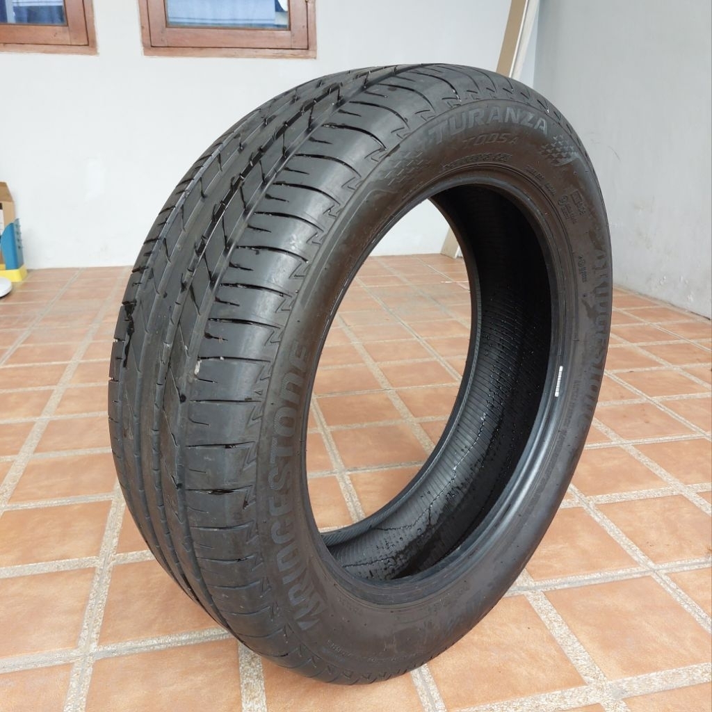 Bridgestone Turanza T005A 215/55 R18
