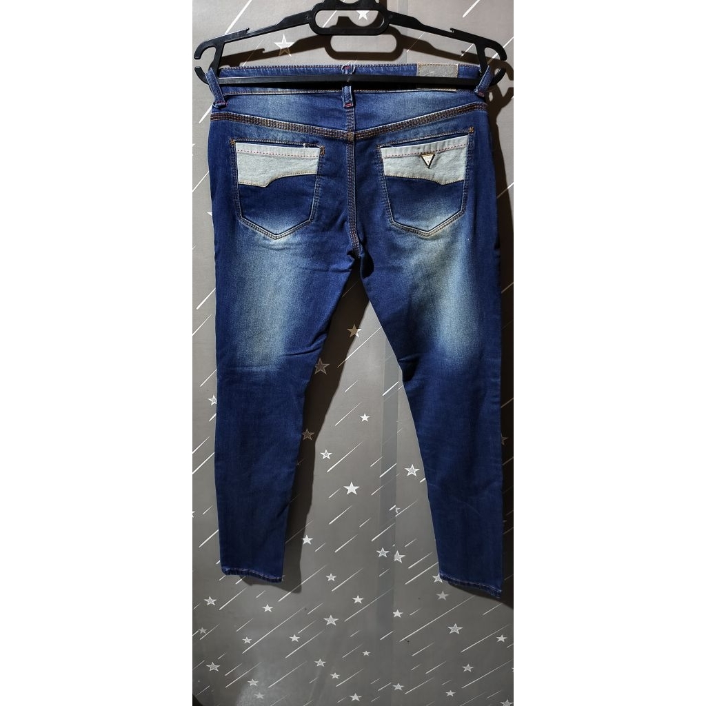 Celana Guess