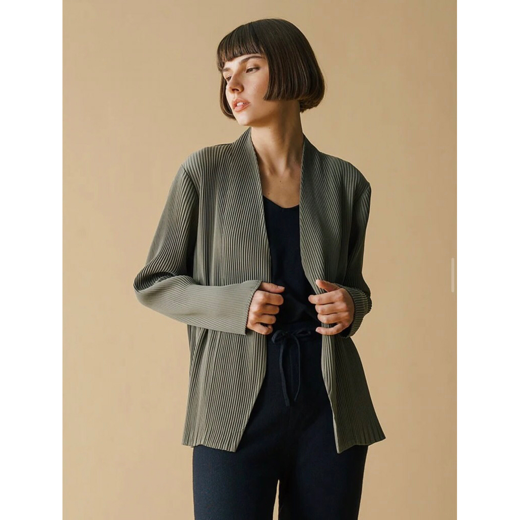 DUMA OFFICIAL Pleats Cardigan Pleated Outer Pleat Outerwear kardigan panjang wanita claude sissae av