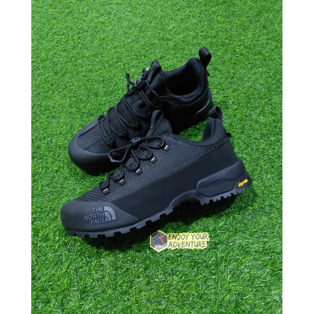 sepatu gunung outdoor the nort face size 44