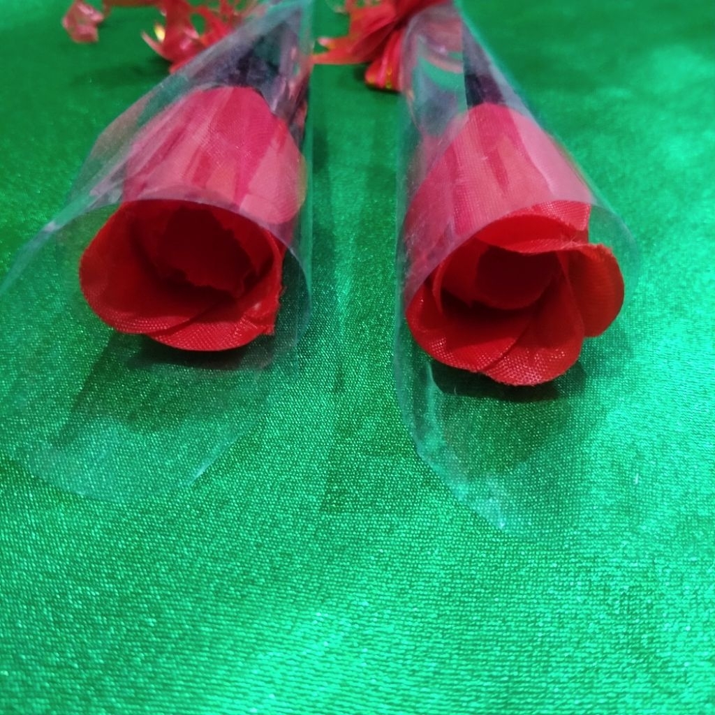 Bunga Mawar Plastik 1 Tangkai