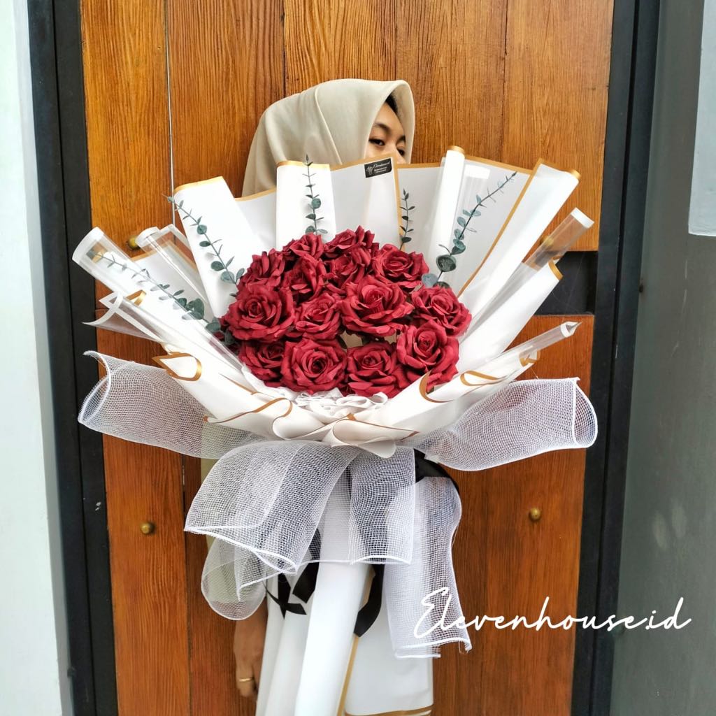 Buket Bunga Mawar Merah Jumbo Artificial Wrapping Putih Premium | Hadiah Wisuda / Hadiah Ultah / Kad