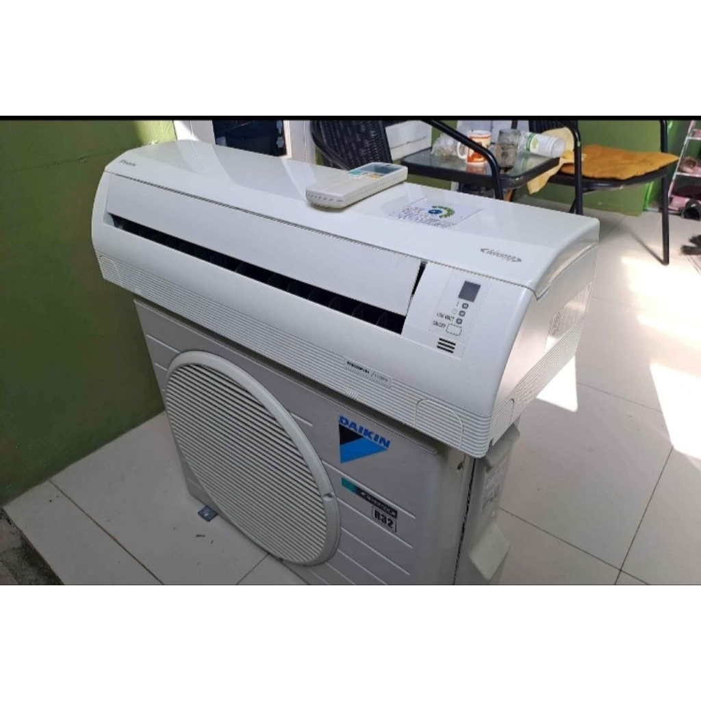 AC second DAIKIN ORIGINAL inverter 1/2pk
