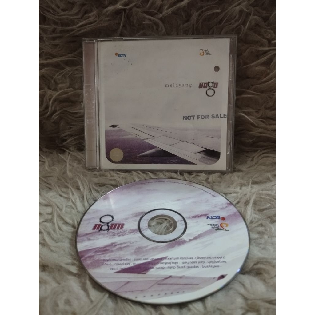 UNGU MELAYANG KASET CD