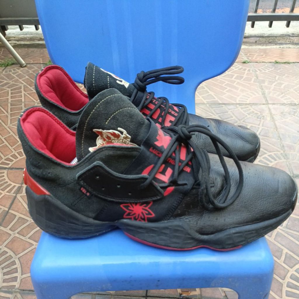 Sepatu basket Harden vol 4 CNY size 46 insole 30