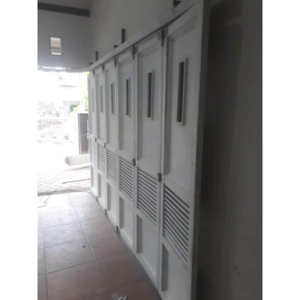 pintu henderson garasi