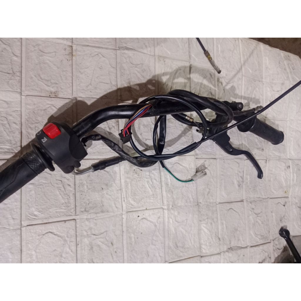 stang stir bekas pemakaian vixion set hendel kiri, kabel gas, saklar kanan