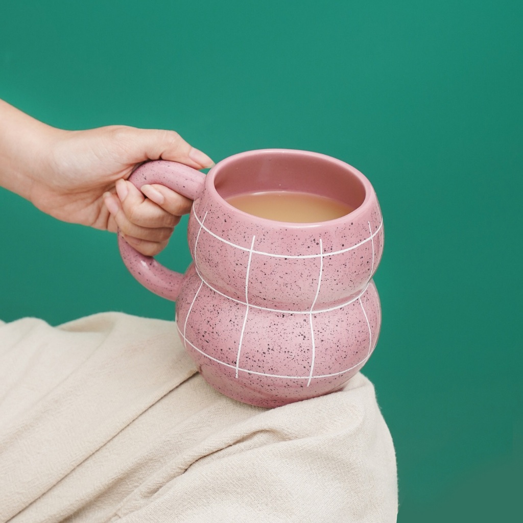 Capricorn Homeliving Puffa Ceramic Mug Gelas Keramik Mug Cangkir Pink White Line Keramik 500 ml