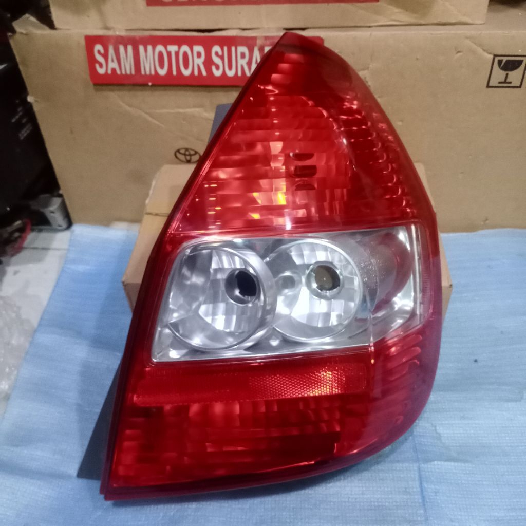 Stoplamp Lampu stop Honda jazz idsi gd3 2005, 2006 Original