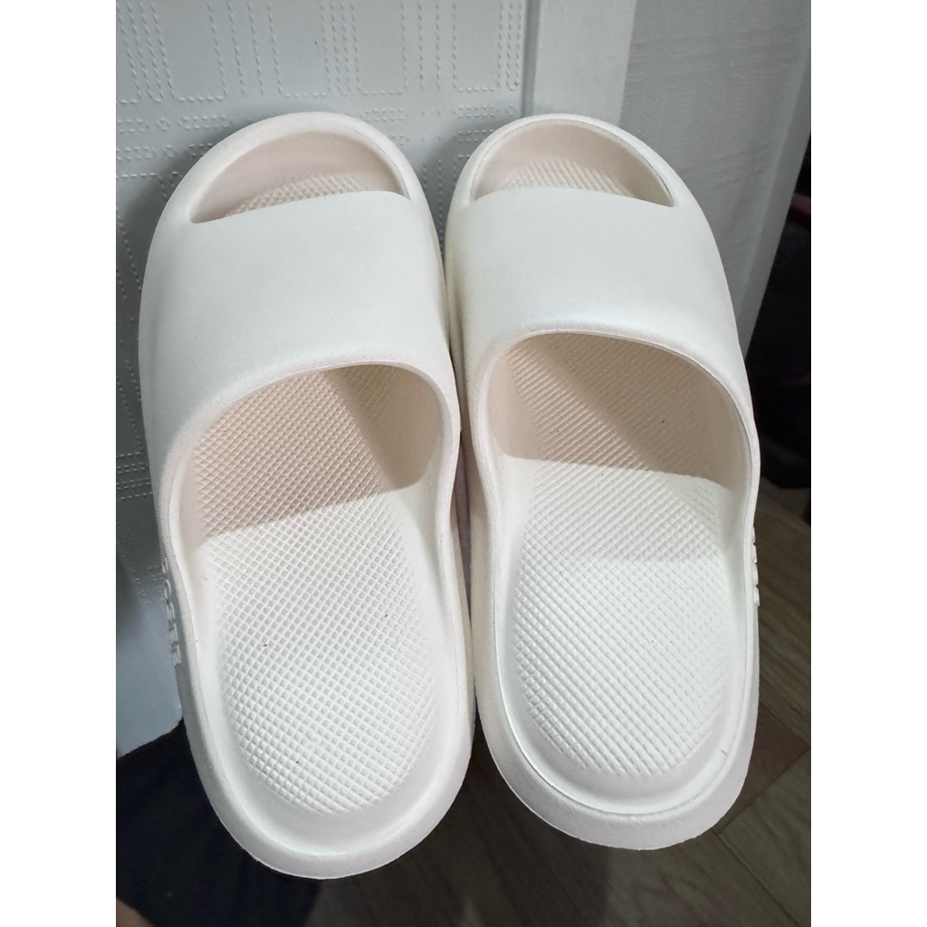 SANDAL POSEE ORIGINAL WARNA WHITE
