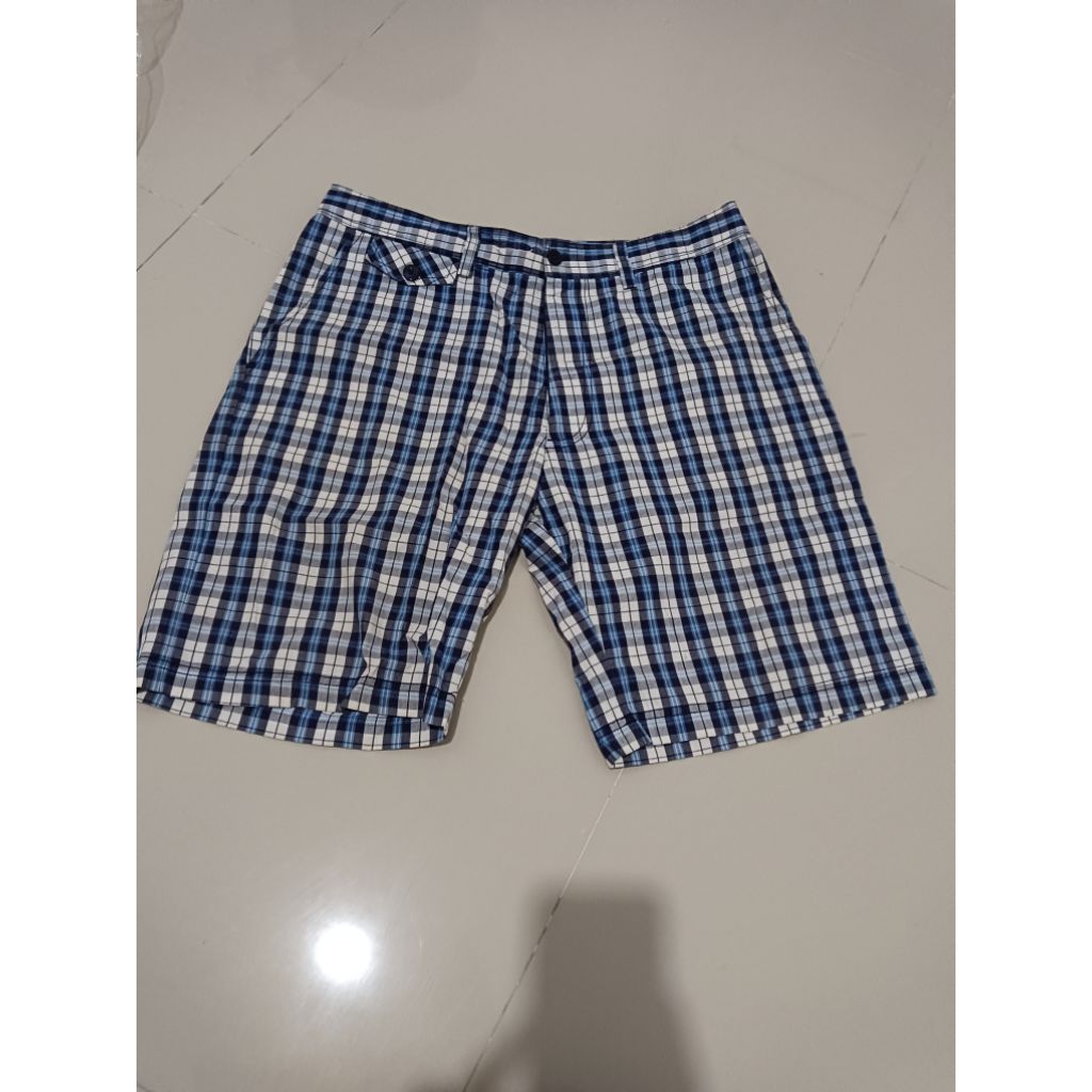 celana pendek pria preloved