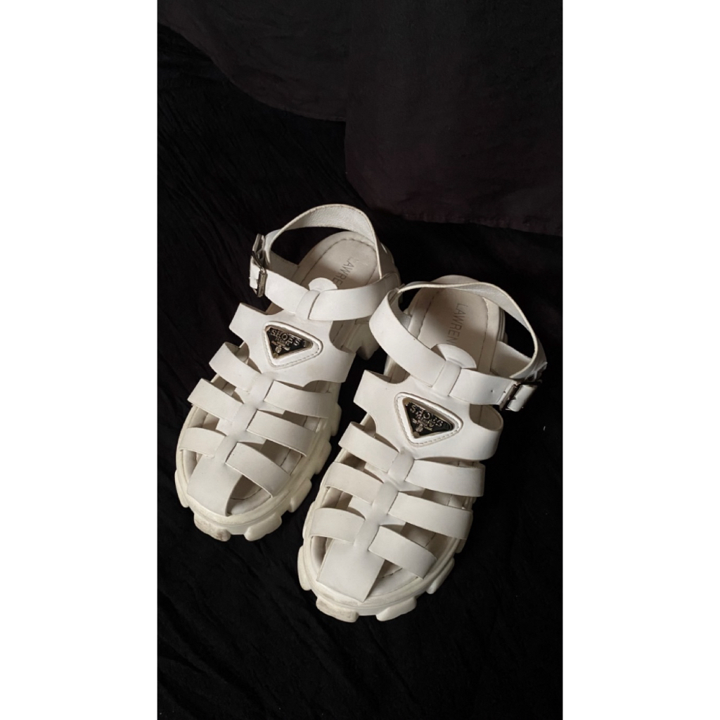 sepatu sandal brand lawrensia