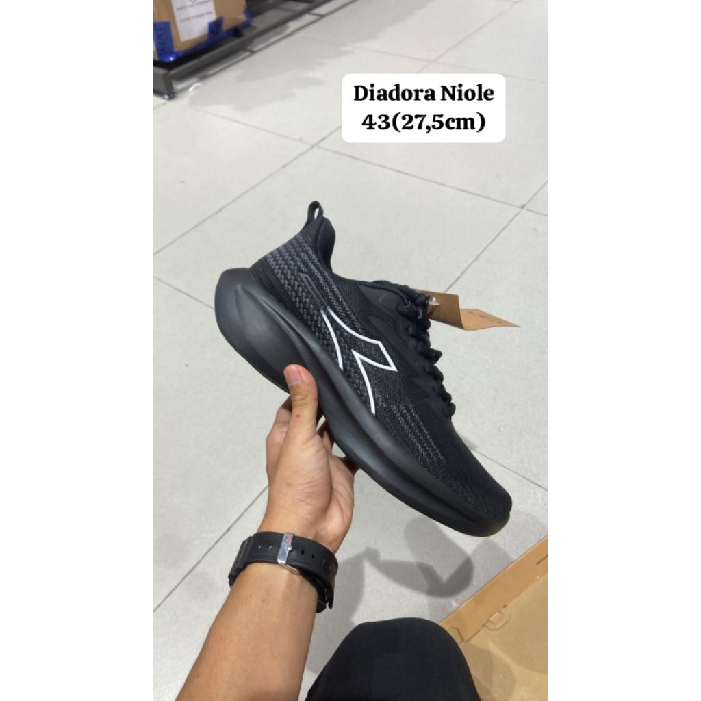 Sepatu Runing