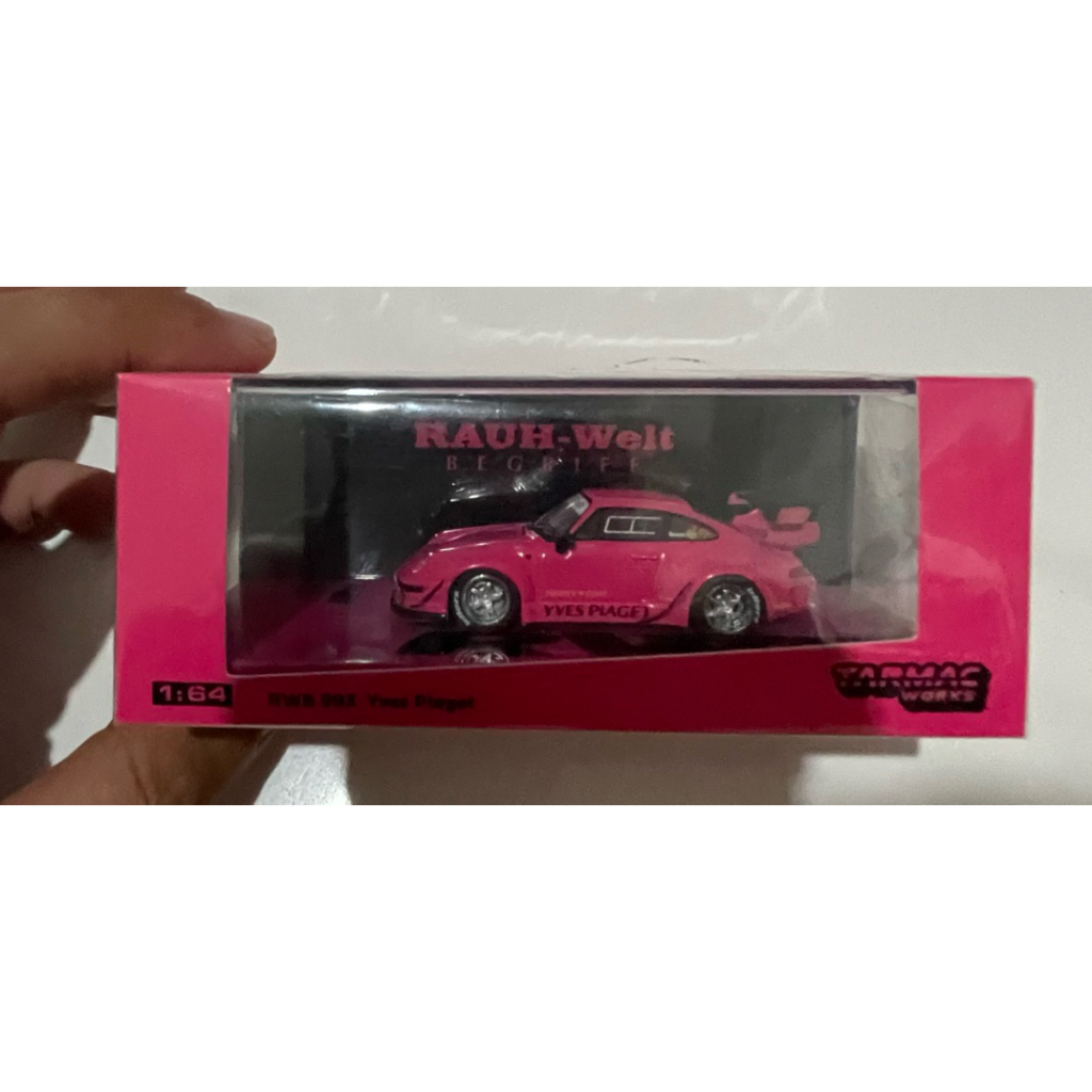 Tarmac Porsche RWB 993 PINK YVES PIAGET Pink