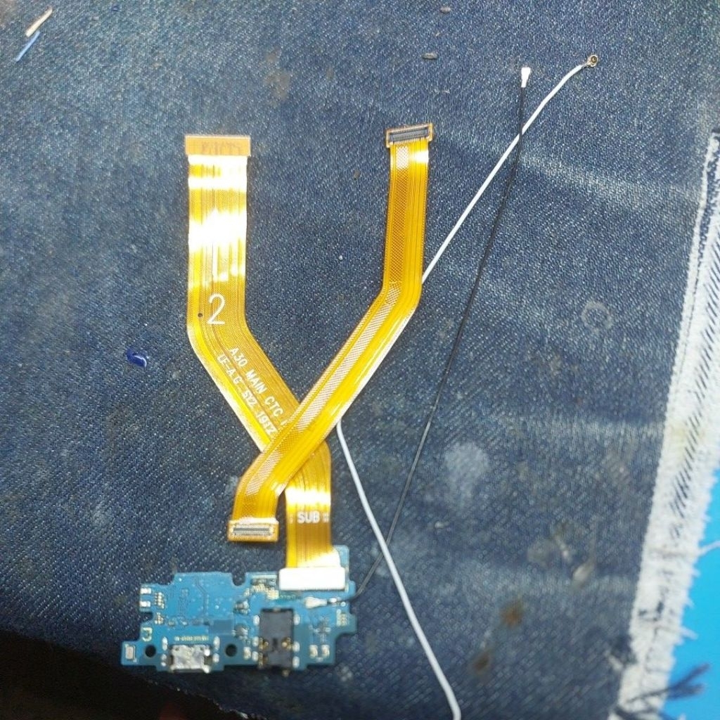 flexyble papan cas samsung a30 copotan ori