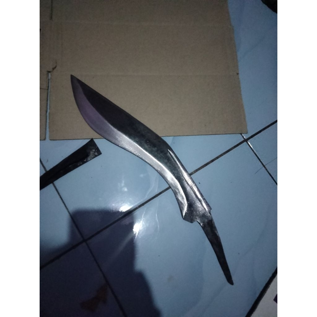 pisau survival kukri