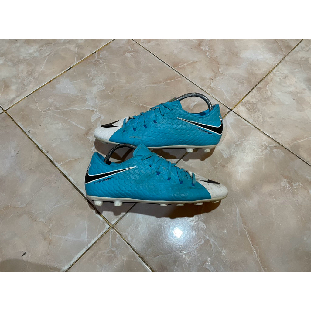Nike Hypervenom size 43