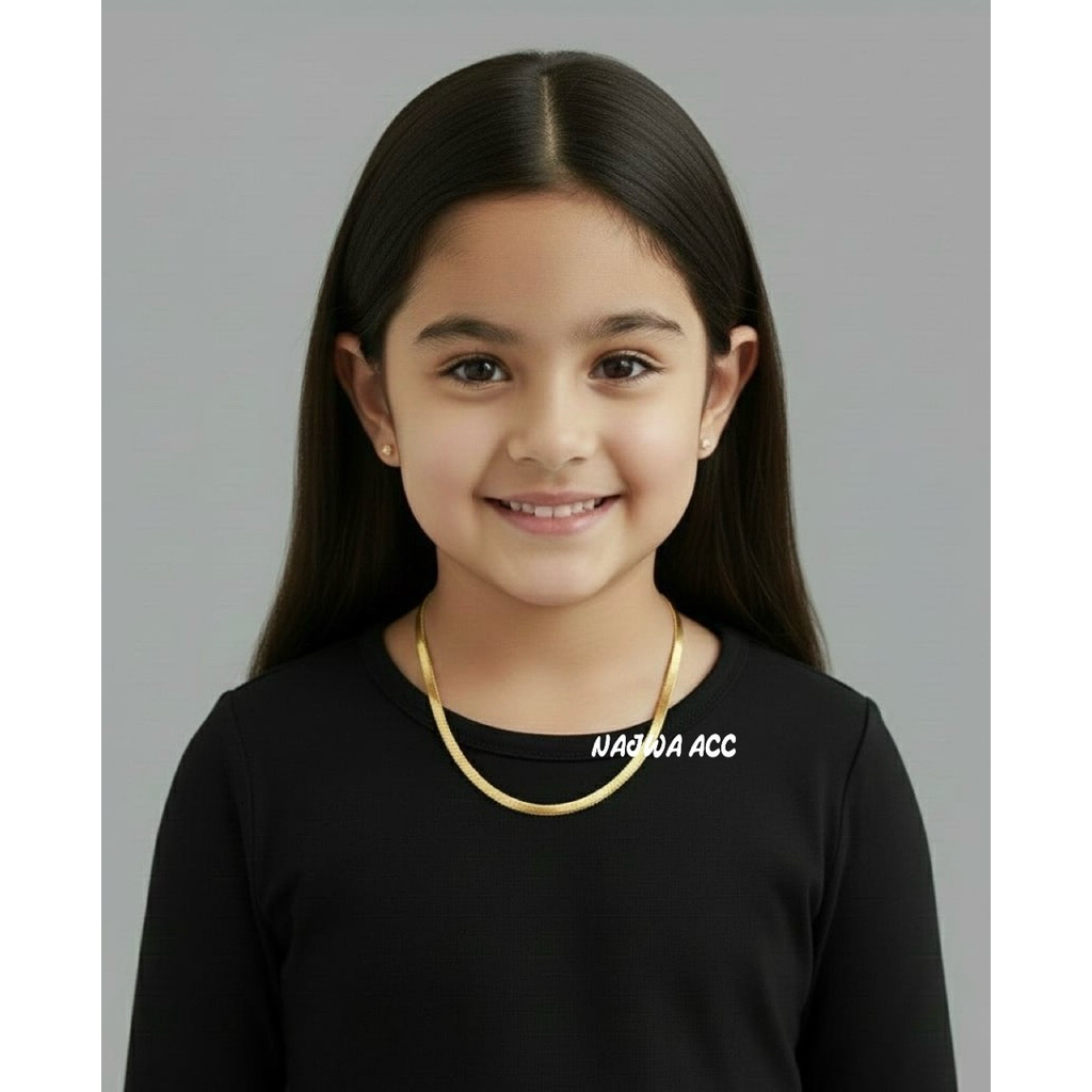 KALUNG ANAK  MODEL GEPENG WARNA EMAS BAHAN TITANIUM ANTI KARAT DAN TIDAK PUDAR