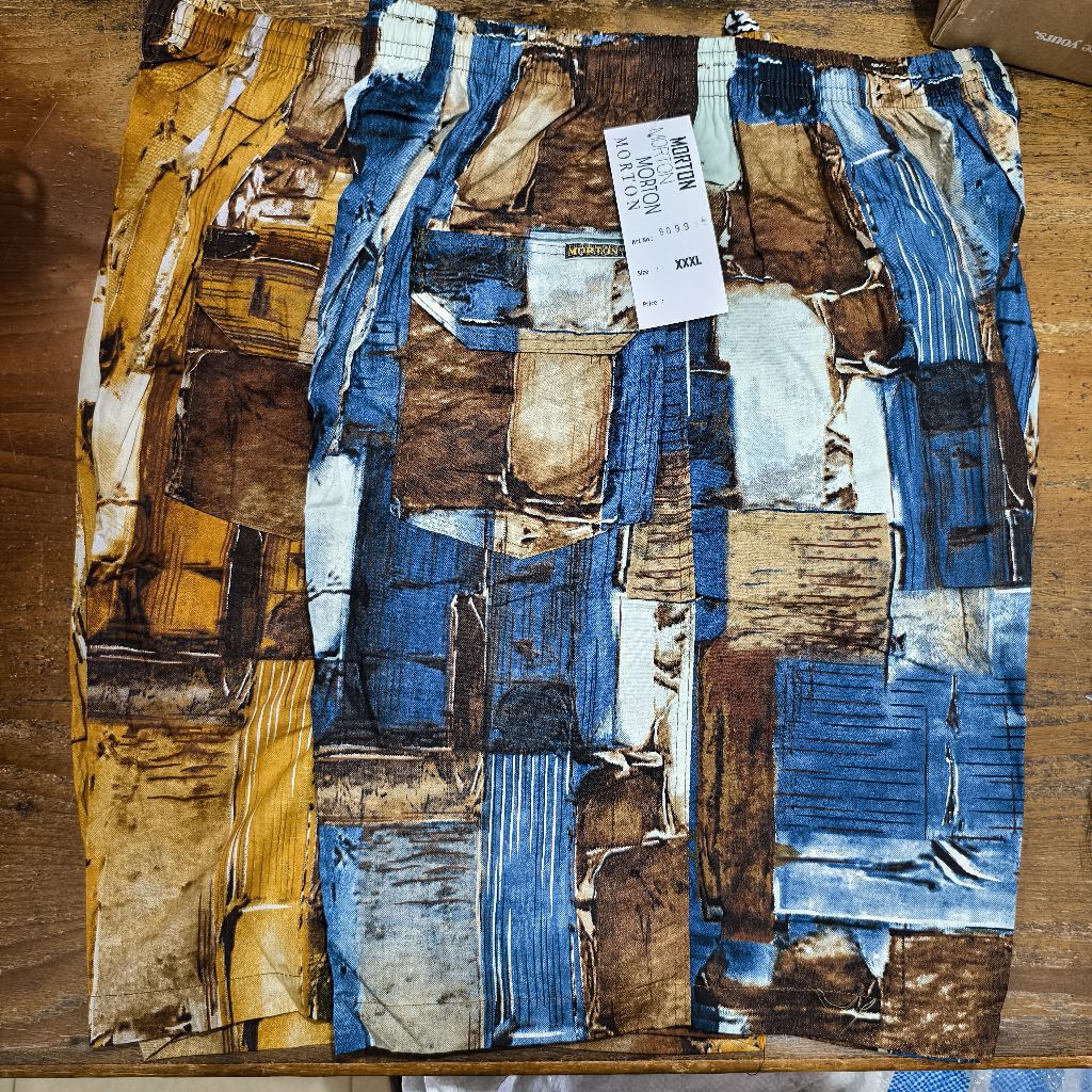 Celana Santai Pendek / Ponggol Morton Corak 3/4 ( +/-53cm )