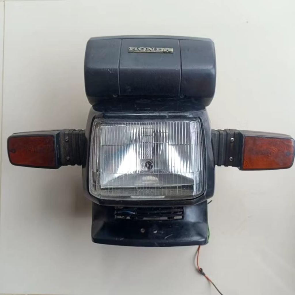 BATOK LAMPU DEPAN GL PRO SET ORIGINAL COPOTAN