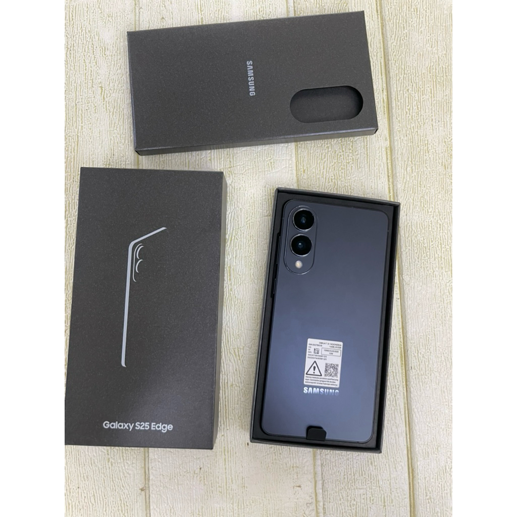 Samsung galaxy s25 edge 5G 12/512gb second like new garansi resmi panjang