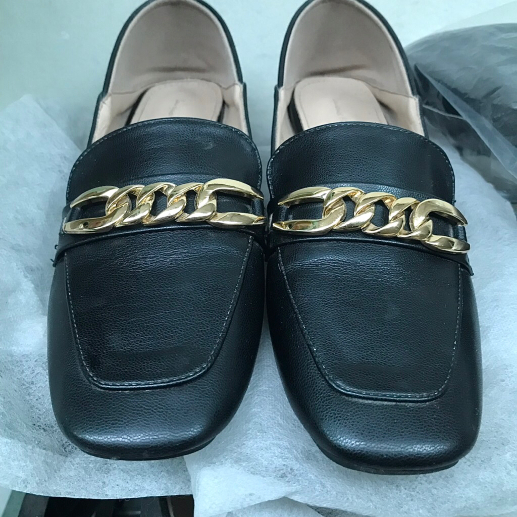 slip on loafers black heels 3cm / loafers hitam hak tahu / sepatu formal sepatu kerja wanita / sepat