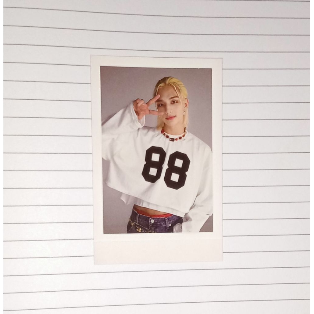 CLEARANCE SALE / Photocard Straykids Hyunjin polaroid papercase maxident Noeasy 5-star Rock Star ATE