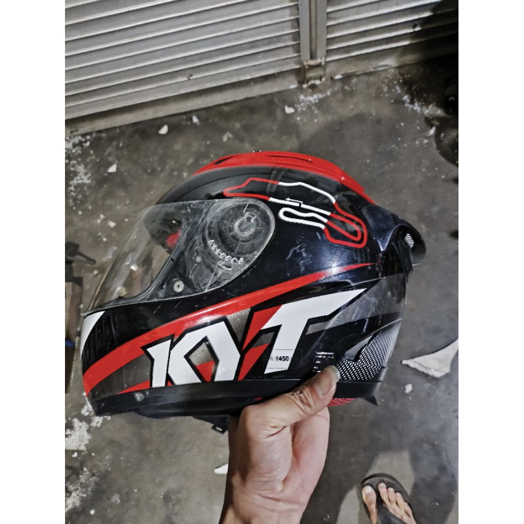 helm kyt rc 7 second bekas berkualitas