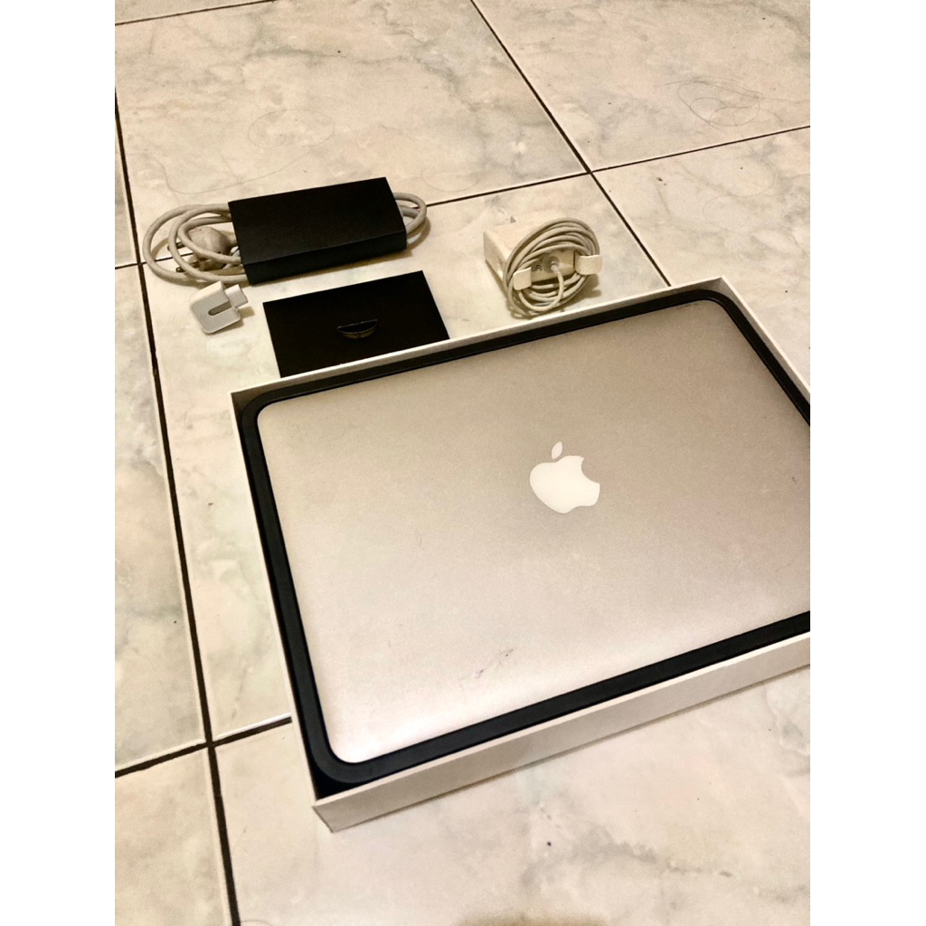 Macbook Pro 2015 8/128 A1502 Retina display rusak mesin