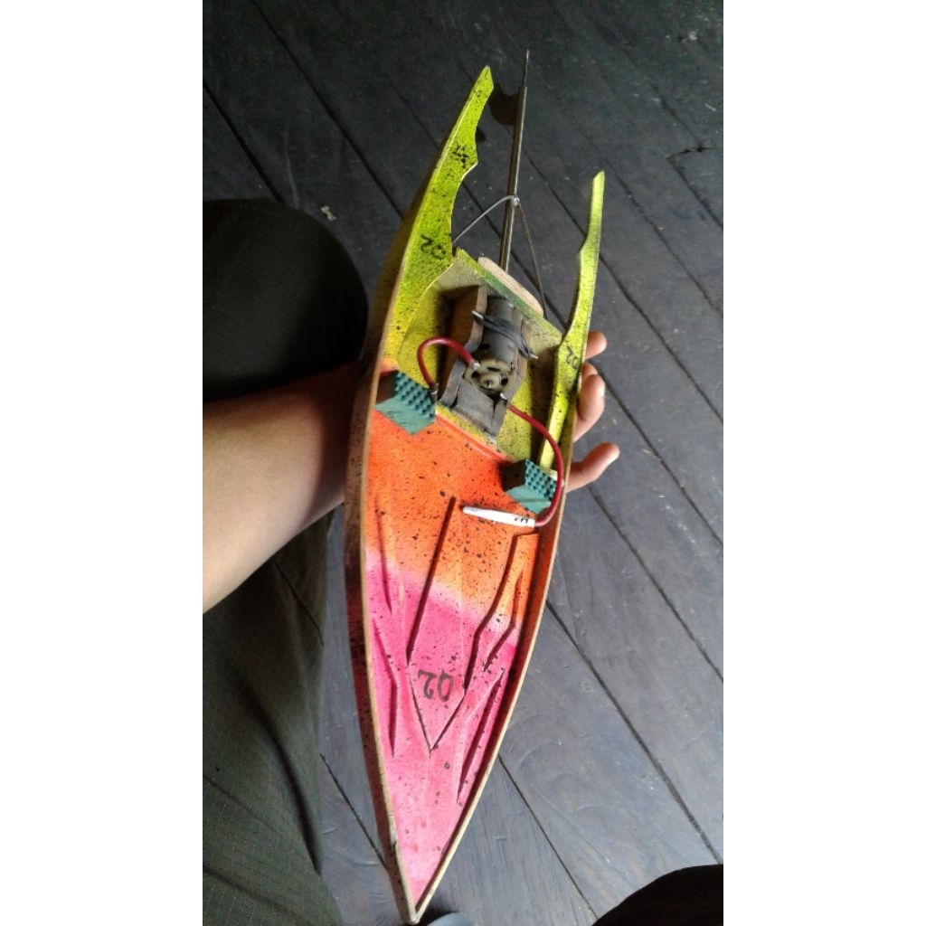 perahu/ketinting mini