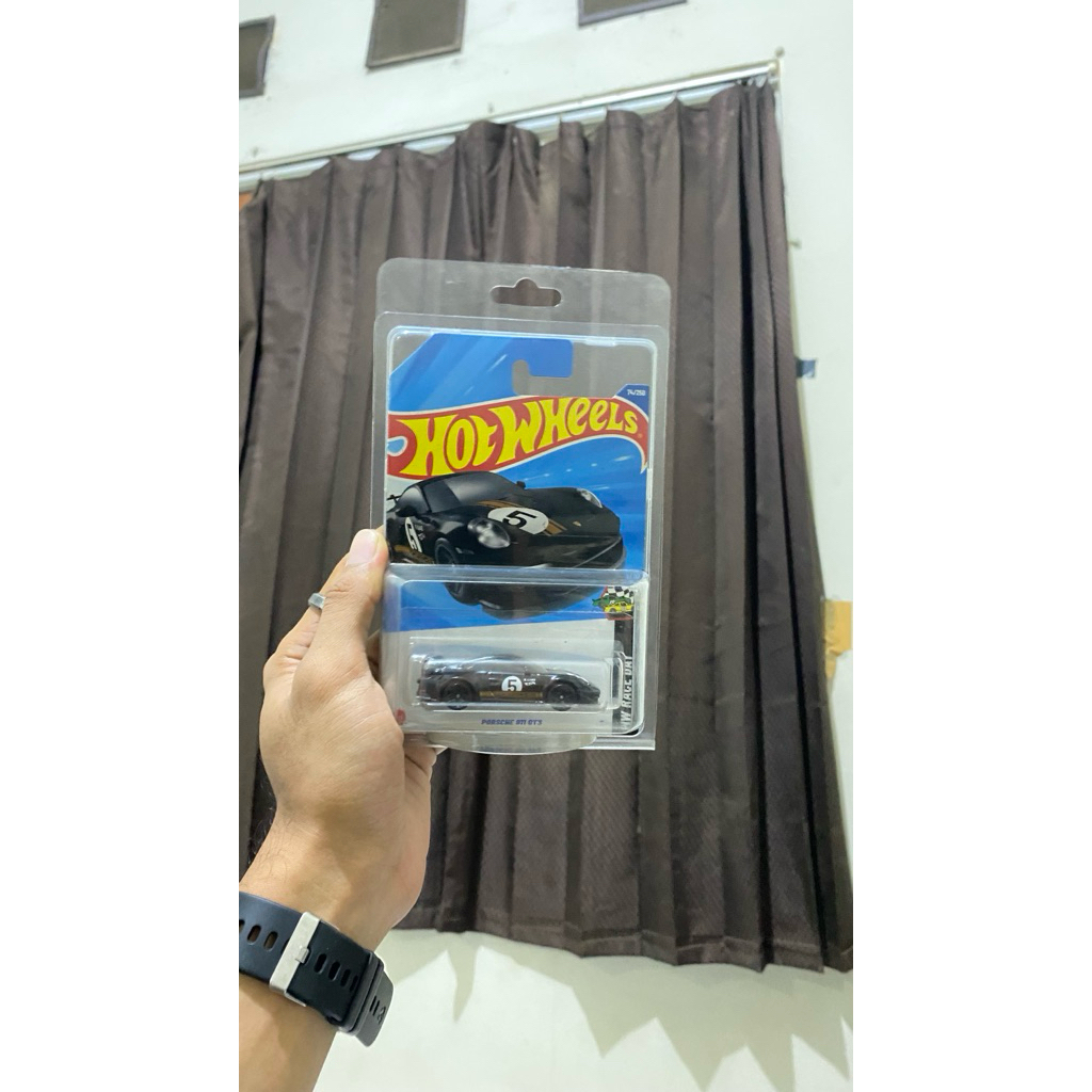 Hotwheels PORSCHE 911 GT3