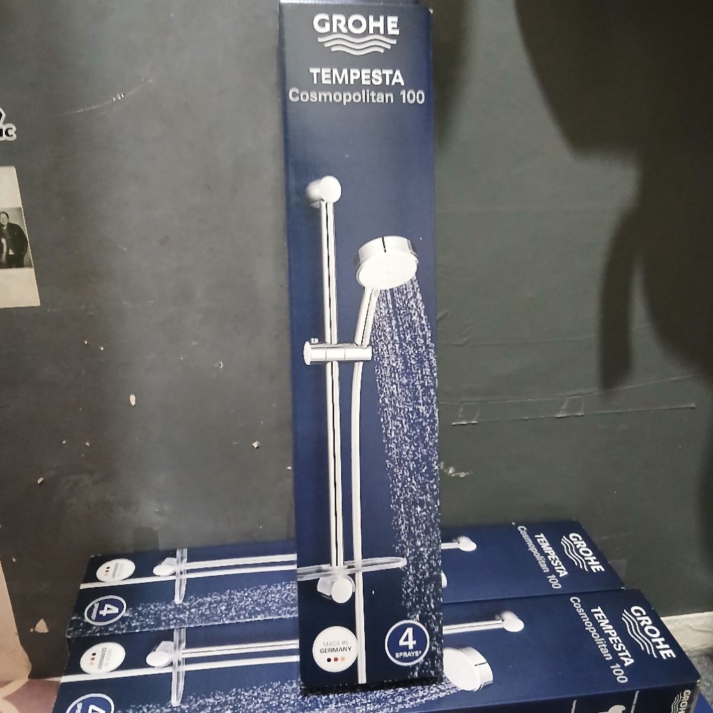 GROHE TEMPESTA COSMOPOLITAN 100 SHOWER RAIL[BARU]