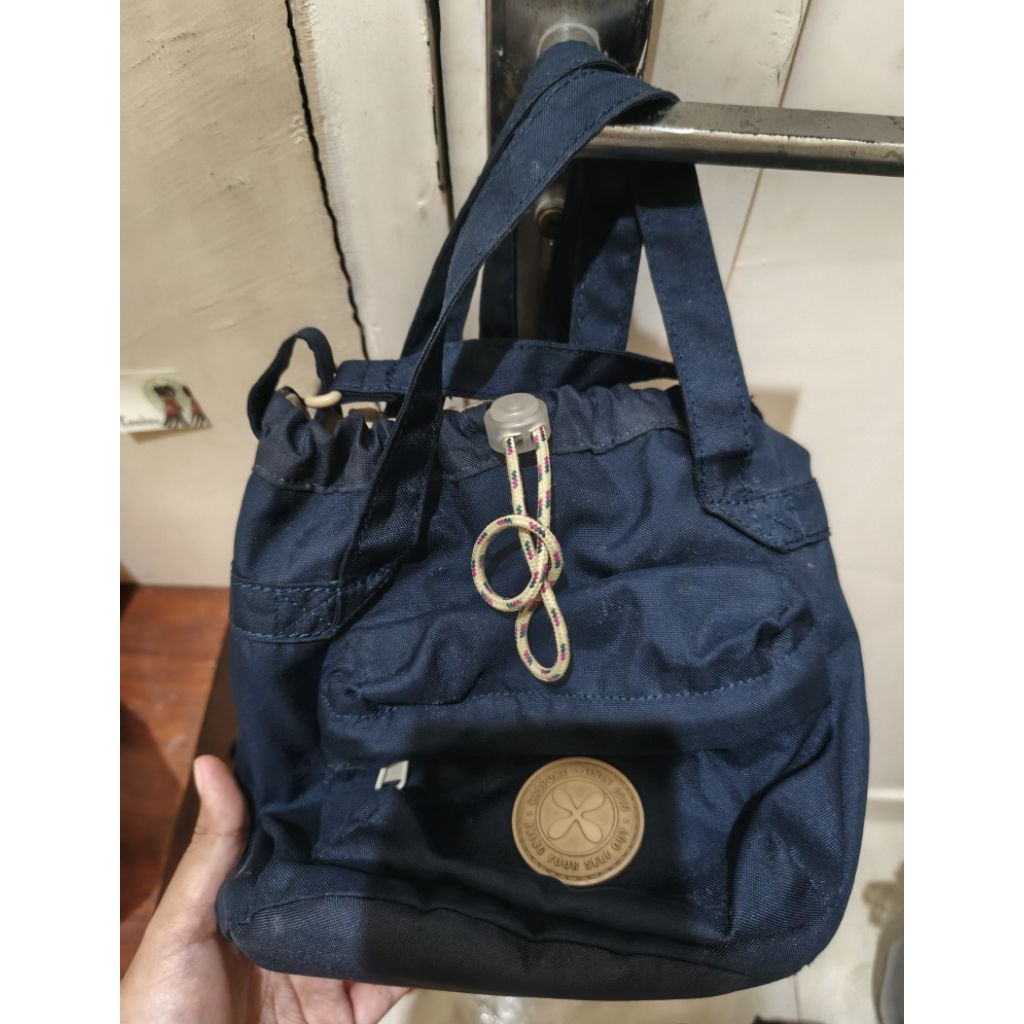 preloved tas selempang exsport warna navy