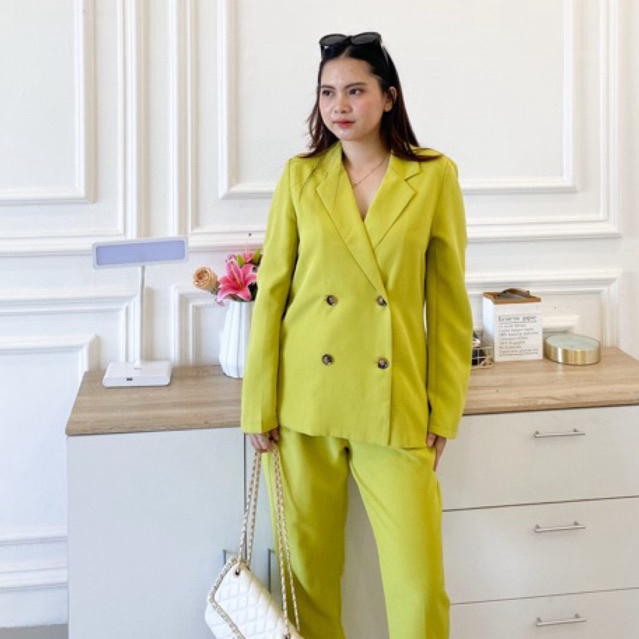 MANDA SET BLAZER||SETELAN BLAZER IMPORT DAN CELANA -ATASAN WANITA BAJU BAWAHAN