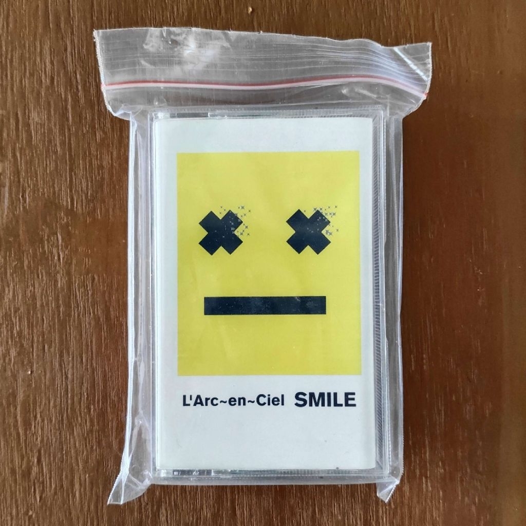 Kaset Tape Pita J-Rock Laruku "SMILE" L'Arc~en~Ciel